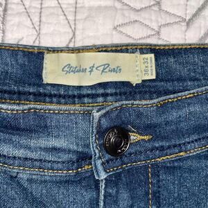 36x32 Stitches Rivets Blue Jeans